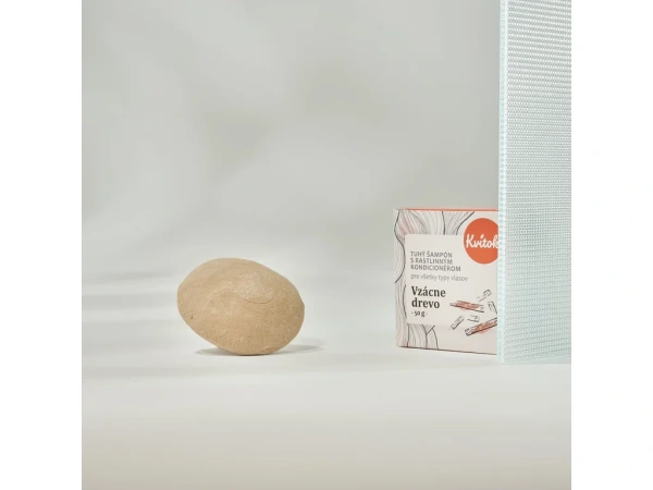 Tuhý šampón s kondicionérom – posilnenie vlasov 25 / 50 g – Kvitok Vzácne drevo 1