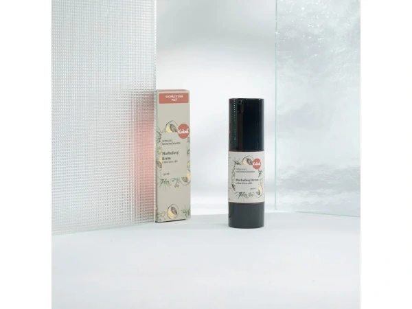 Nočný krém na suchú pleť – regenerácia pokožky 30 ml – Kvitok Marhuľa