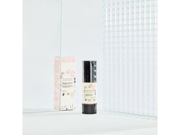 Denný krém na zrelú pleť 50+ – spevnenie pleti 30 ml – Kvitok Slivka
