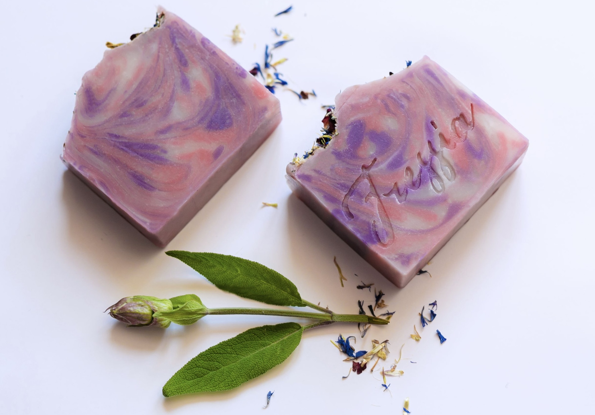 prečo používať prírodnú kozmetiku – starostlivosť o pleť bez chémie